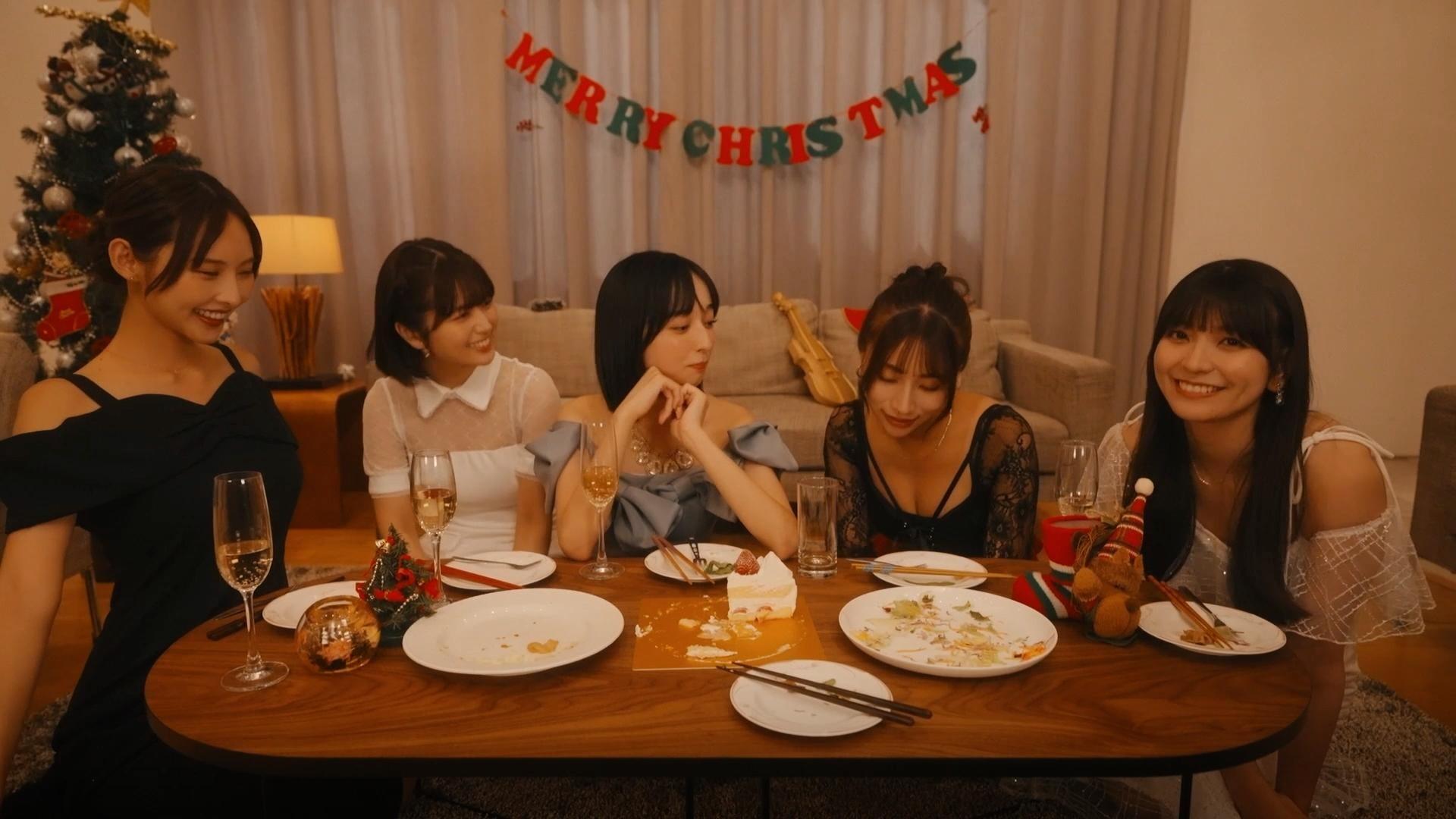 Roommates, Romance, And Ringing Hearts بي سي ستيم كود رقمي